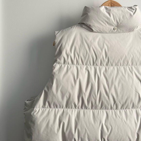 lululemon wunder puff mid length vest - Picture 9 of 16